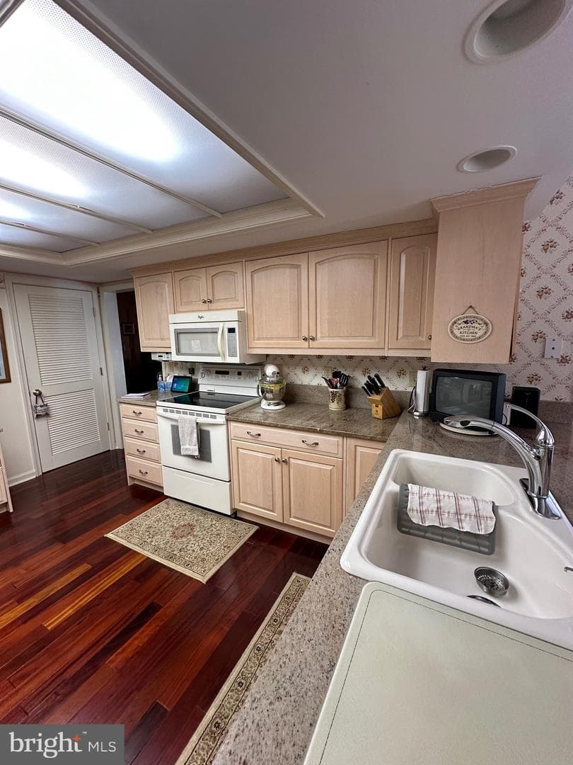 46259 Calvert View Road photo 8