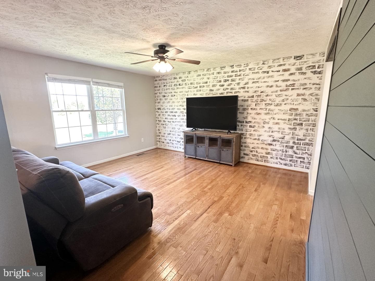23200 Longview Boulevard photo 16