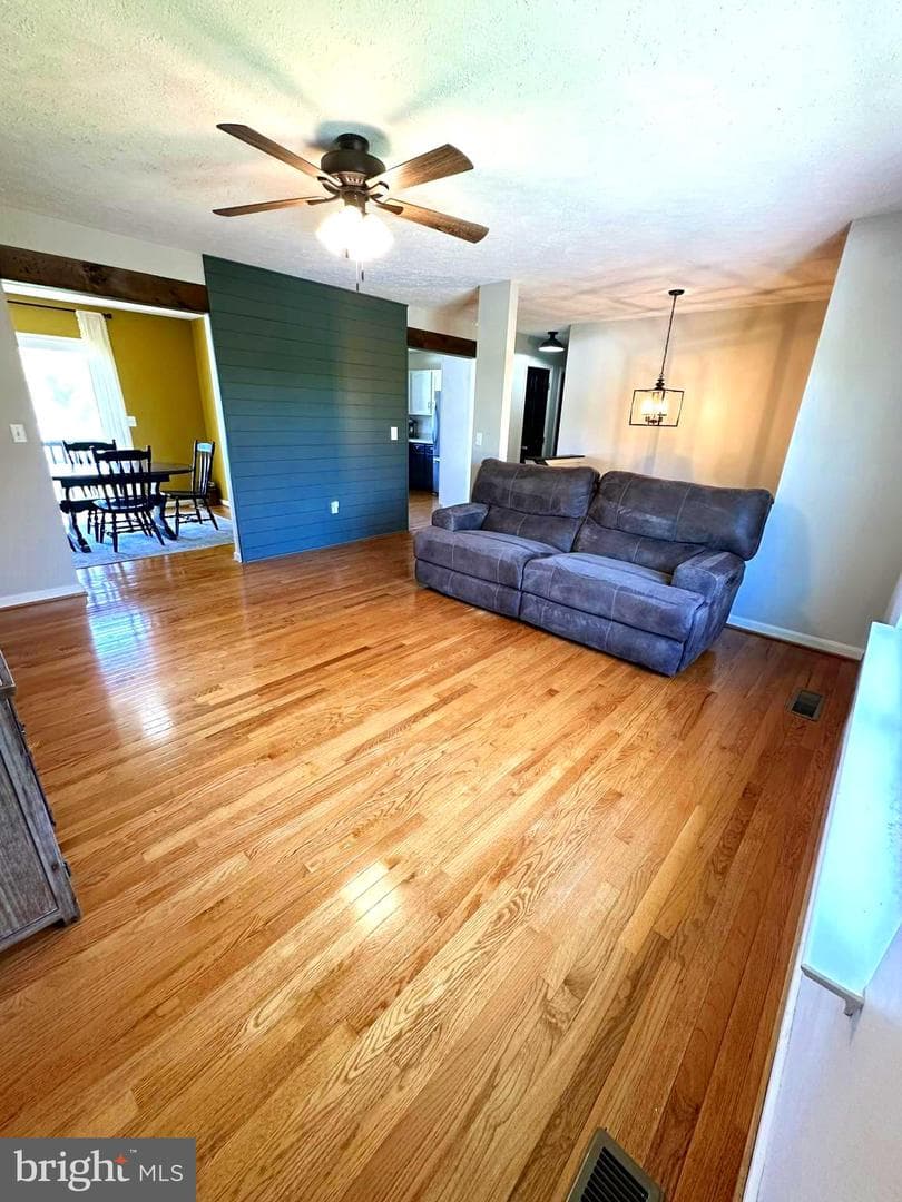 23200 Longview Boulevard photo 18