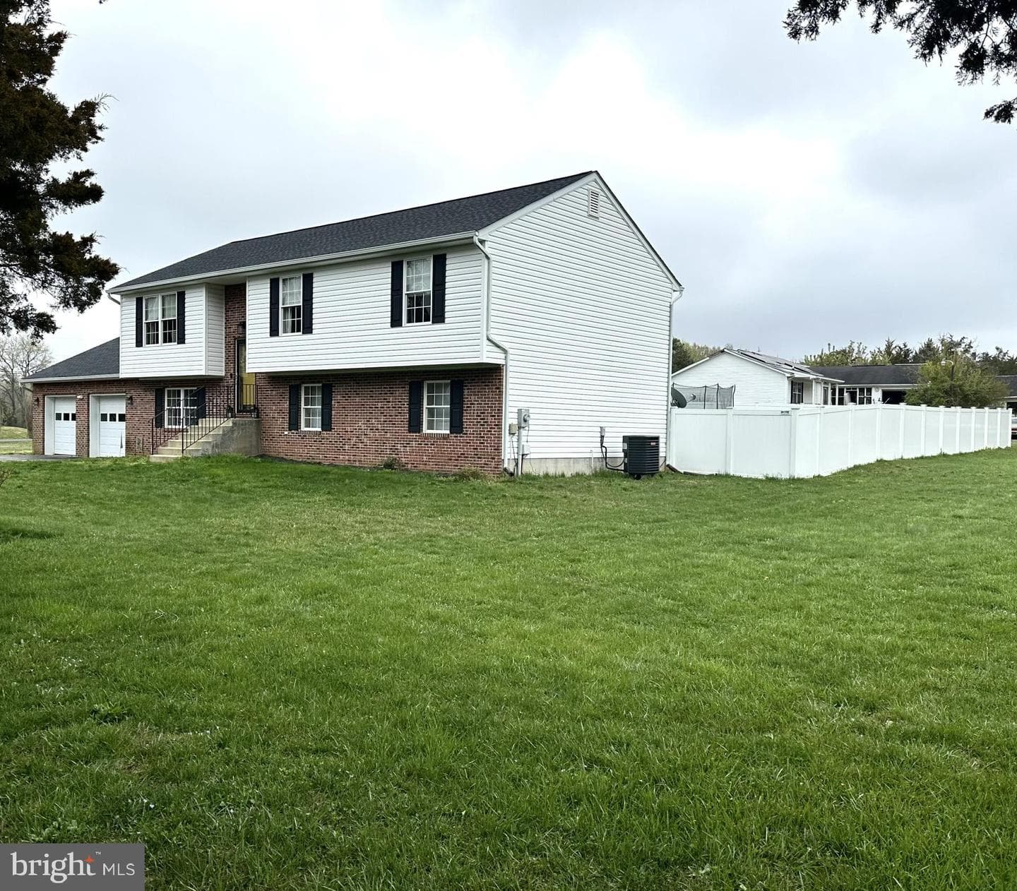 23200 Longview Boulevard photo 4