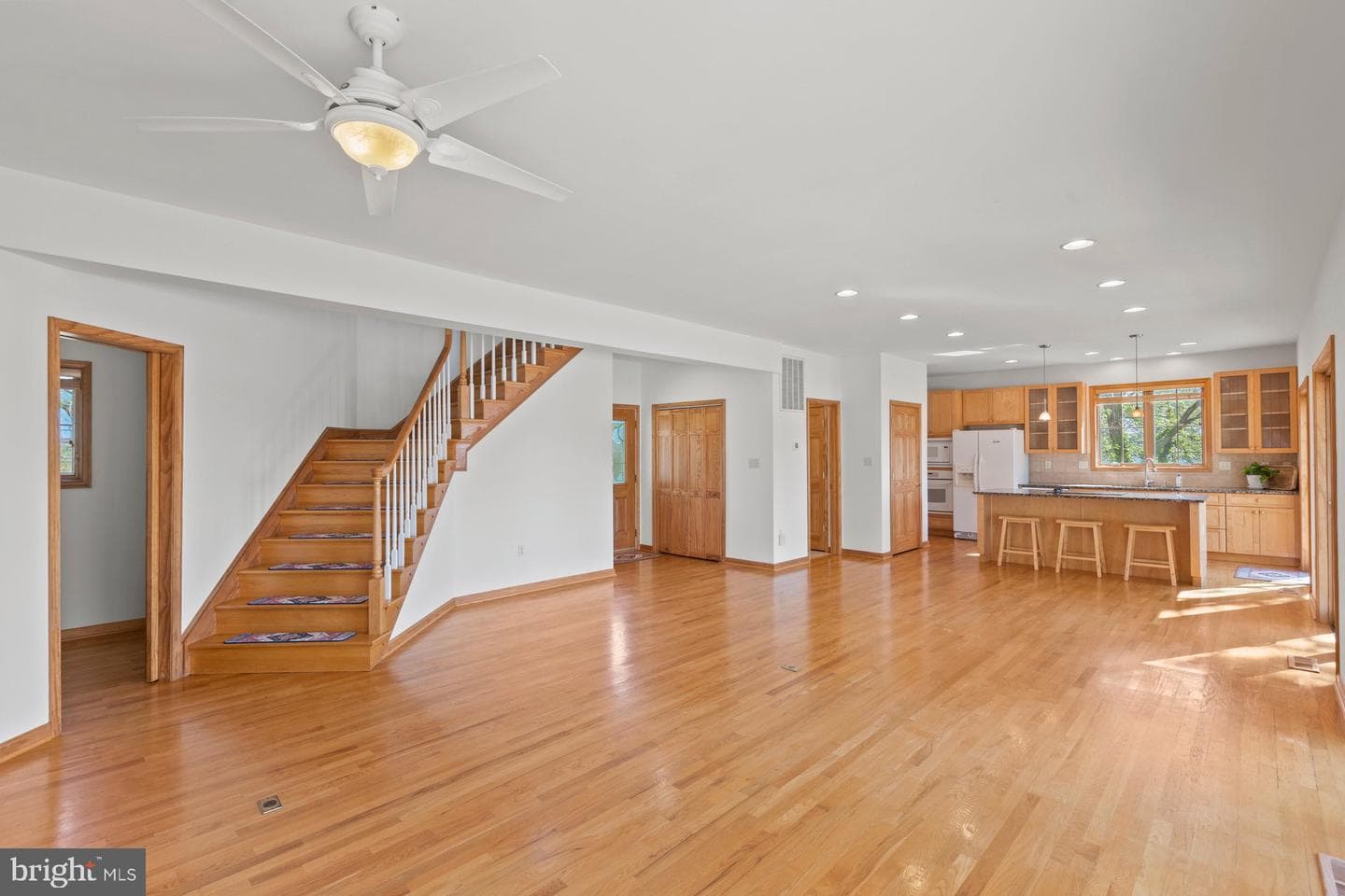45401 Saint Georges Avenue photo 20