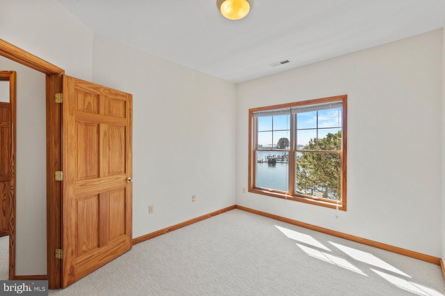 45401 Saint Georges Avenue photo 41