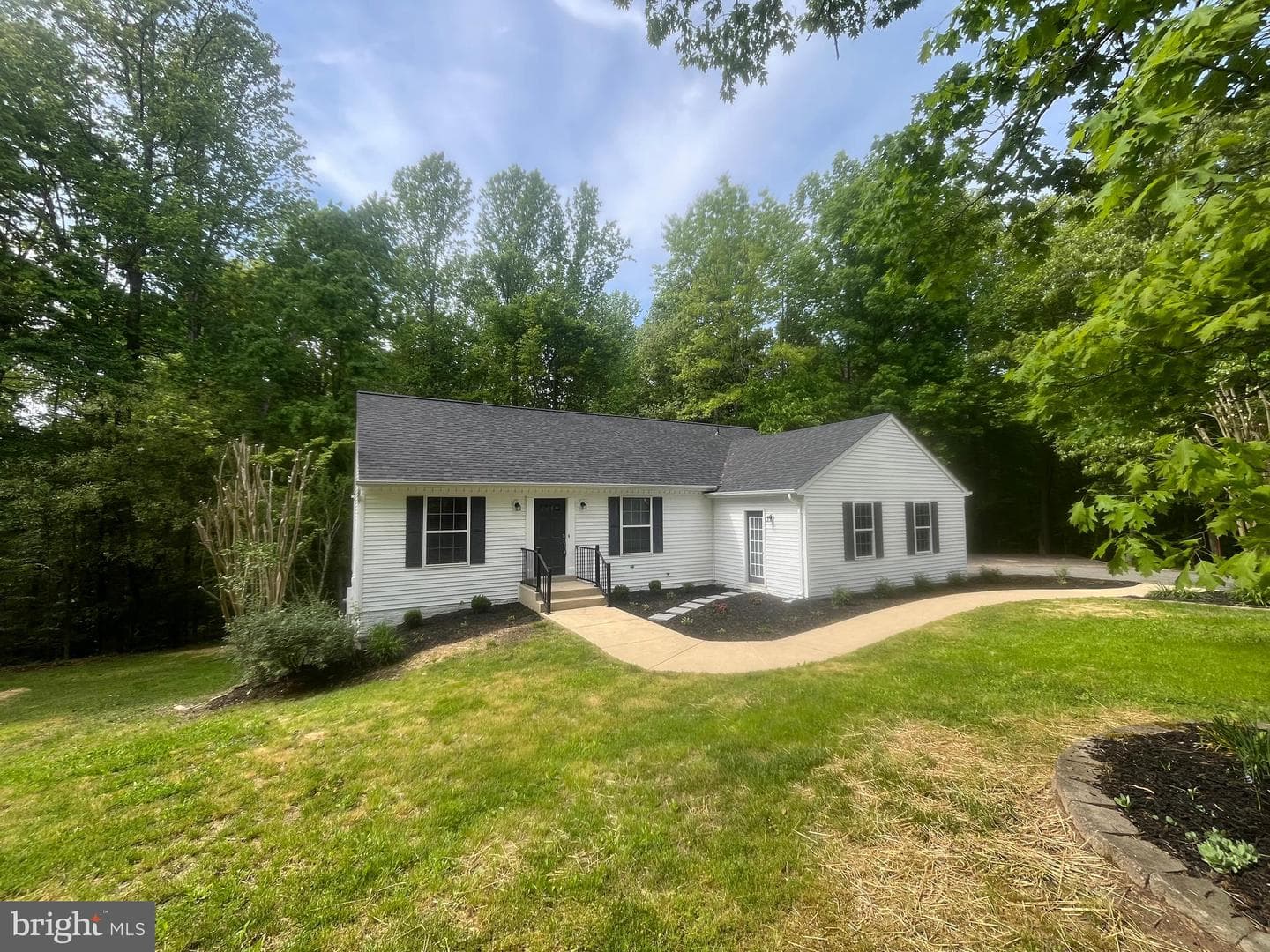 27255 Farmington Court photo 1