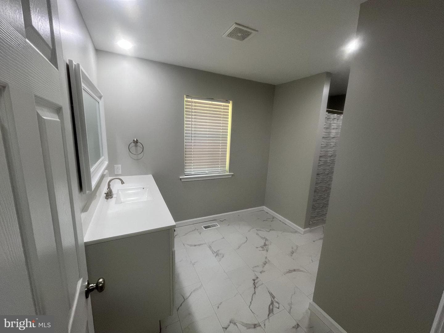 27255 Farmington Court photo 22
