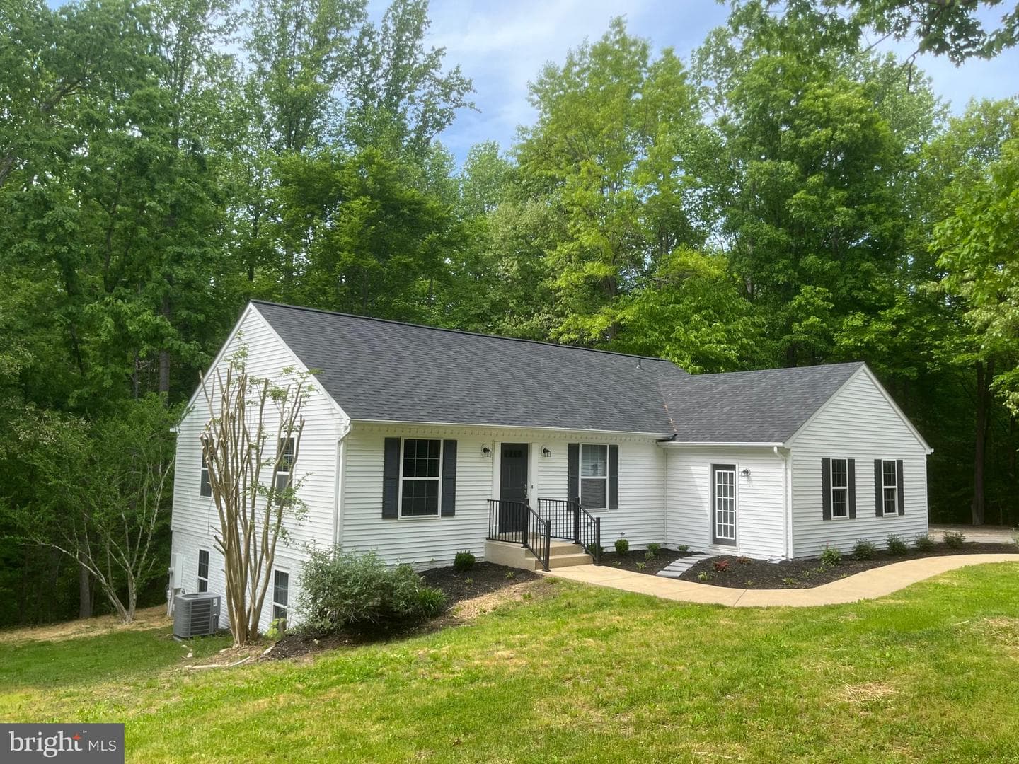 27255 Farmington Court photo 8