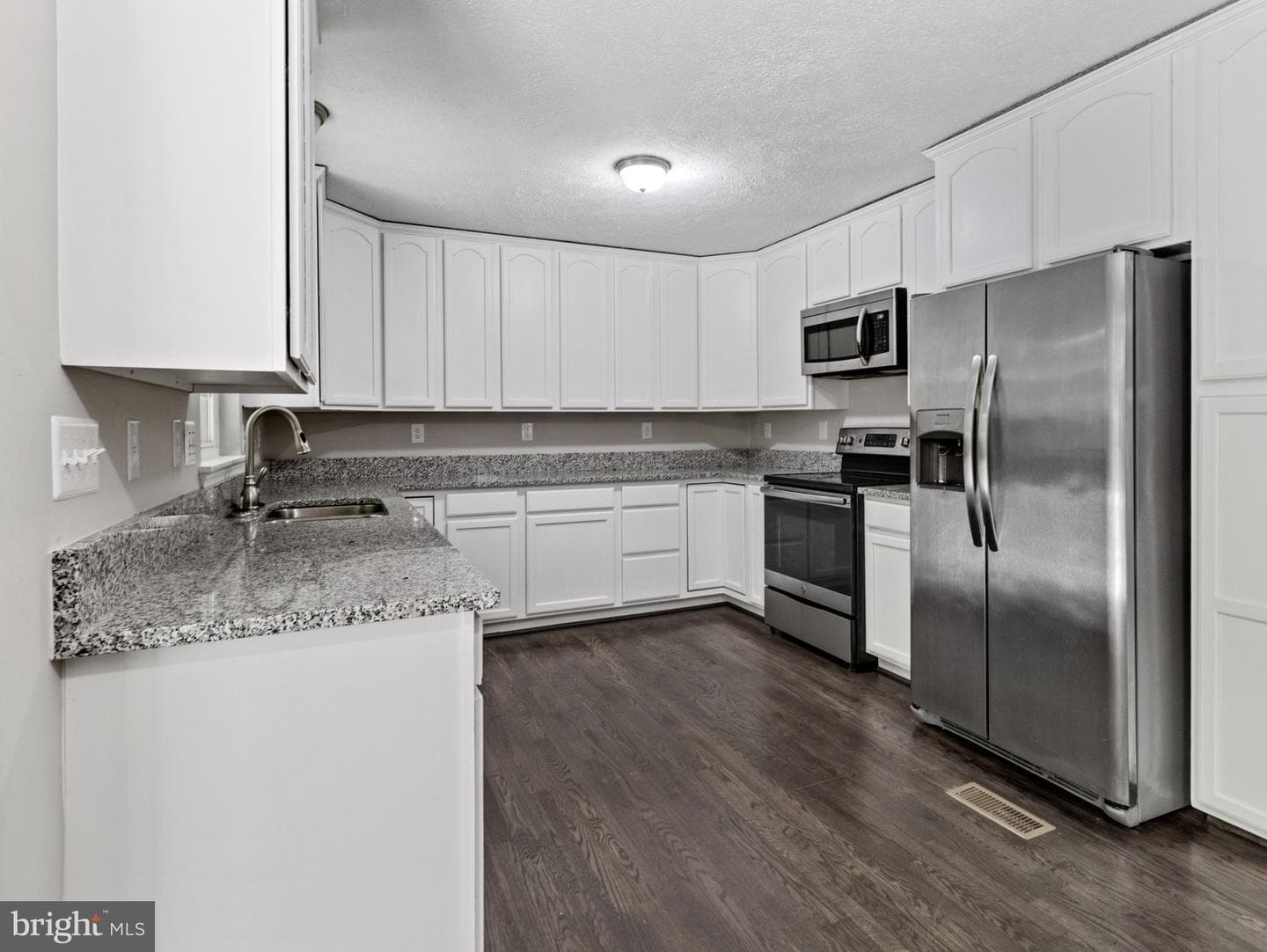 35903 Army Navy Drive photo 19