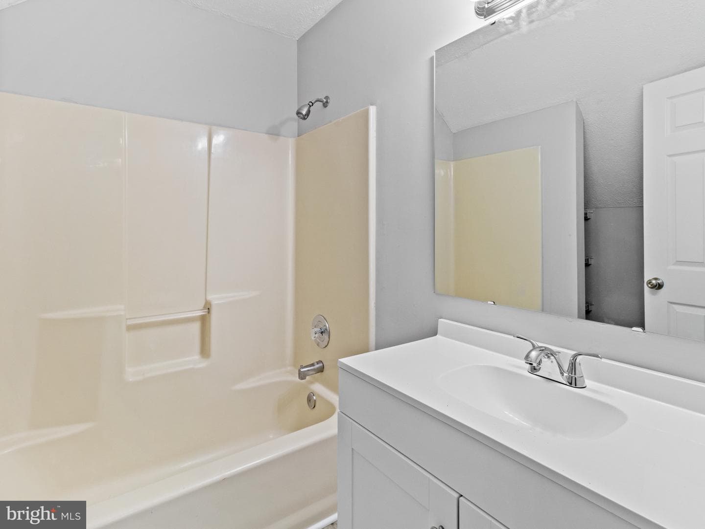 35903 Army Navy Drive photo 9