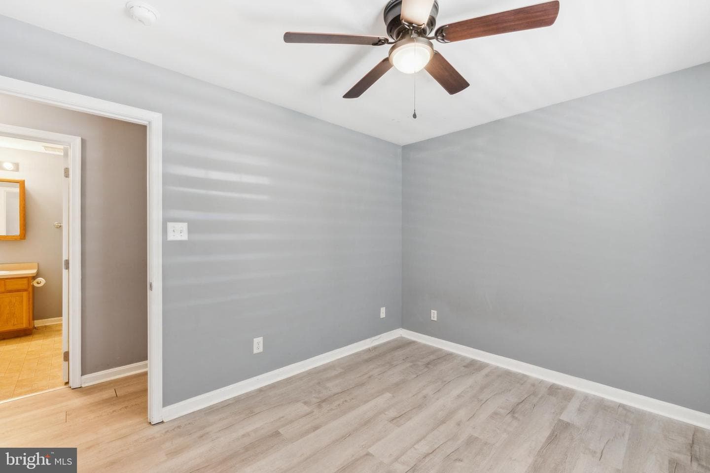 26799 N Sandgates Road photo 21