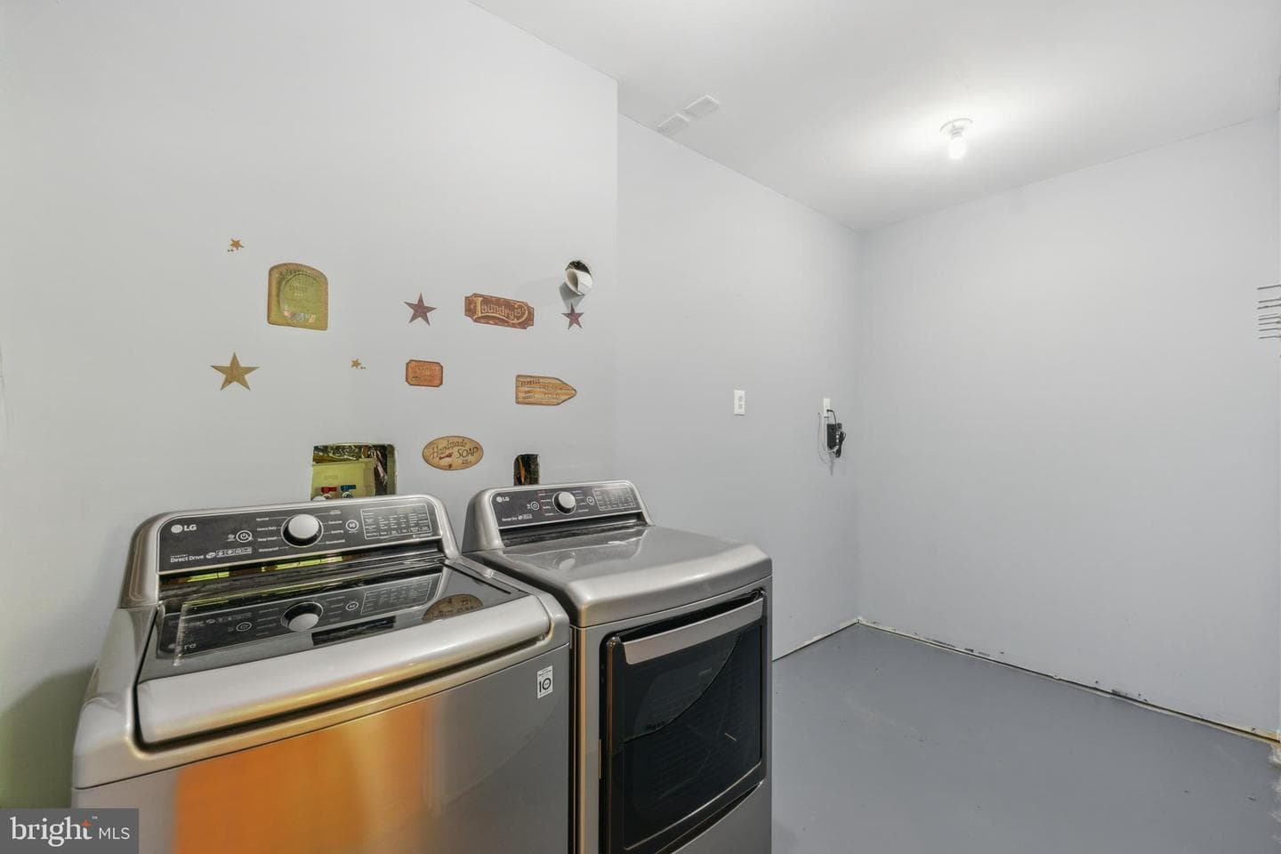 26799 N Sandgates Road photo 32