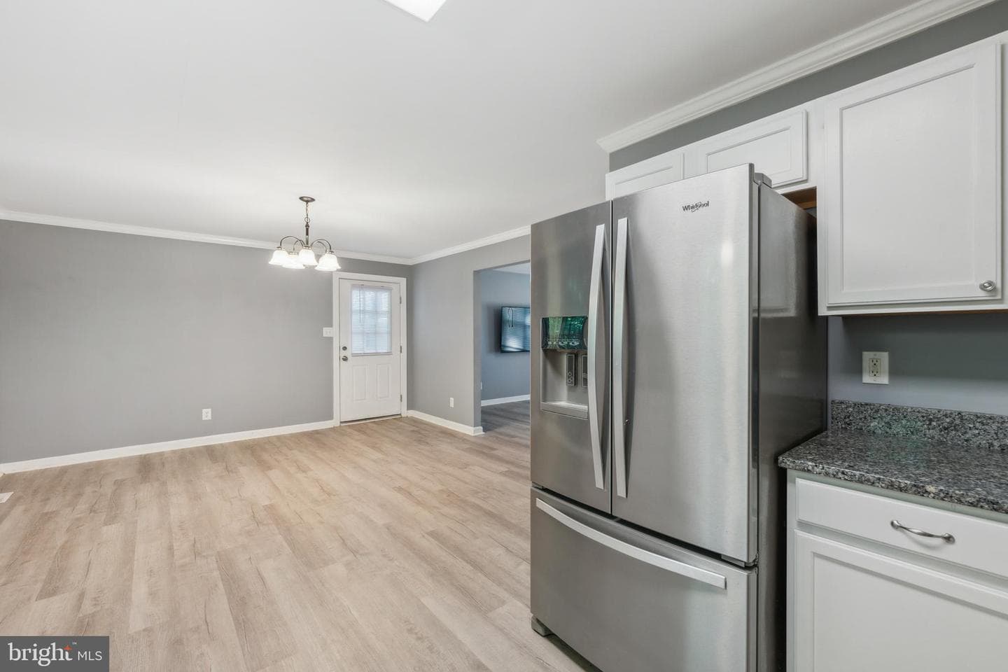 26799 N Sandgates Road photo 8