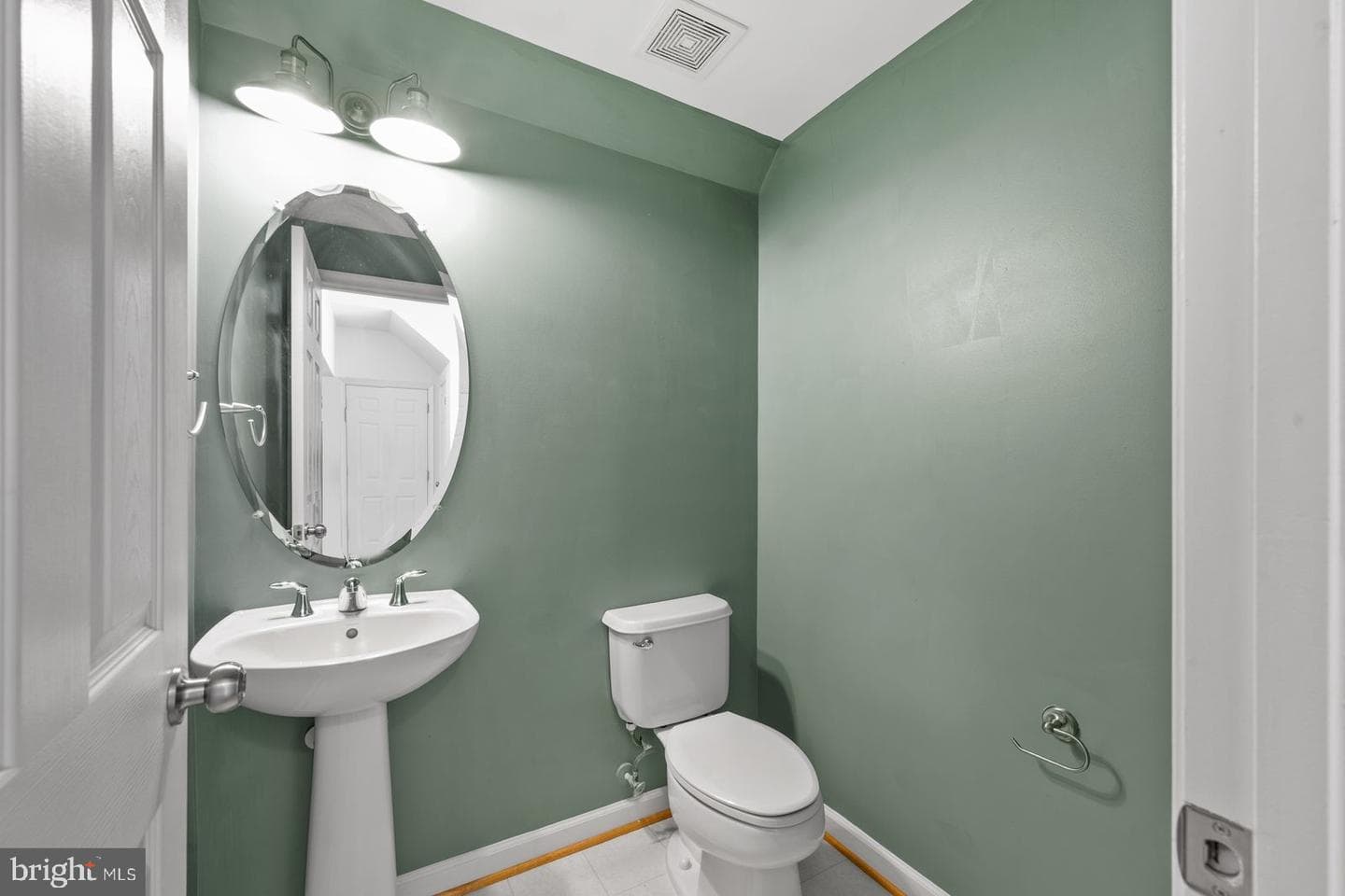 23467 Dahlia Circle photo 20