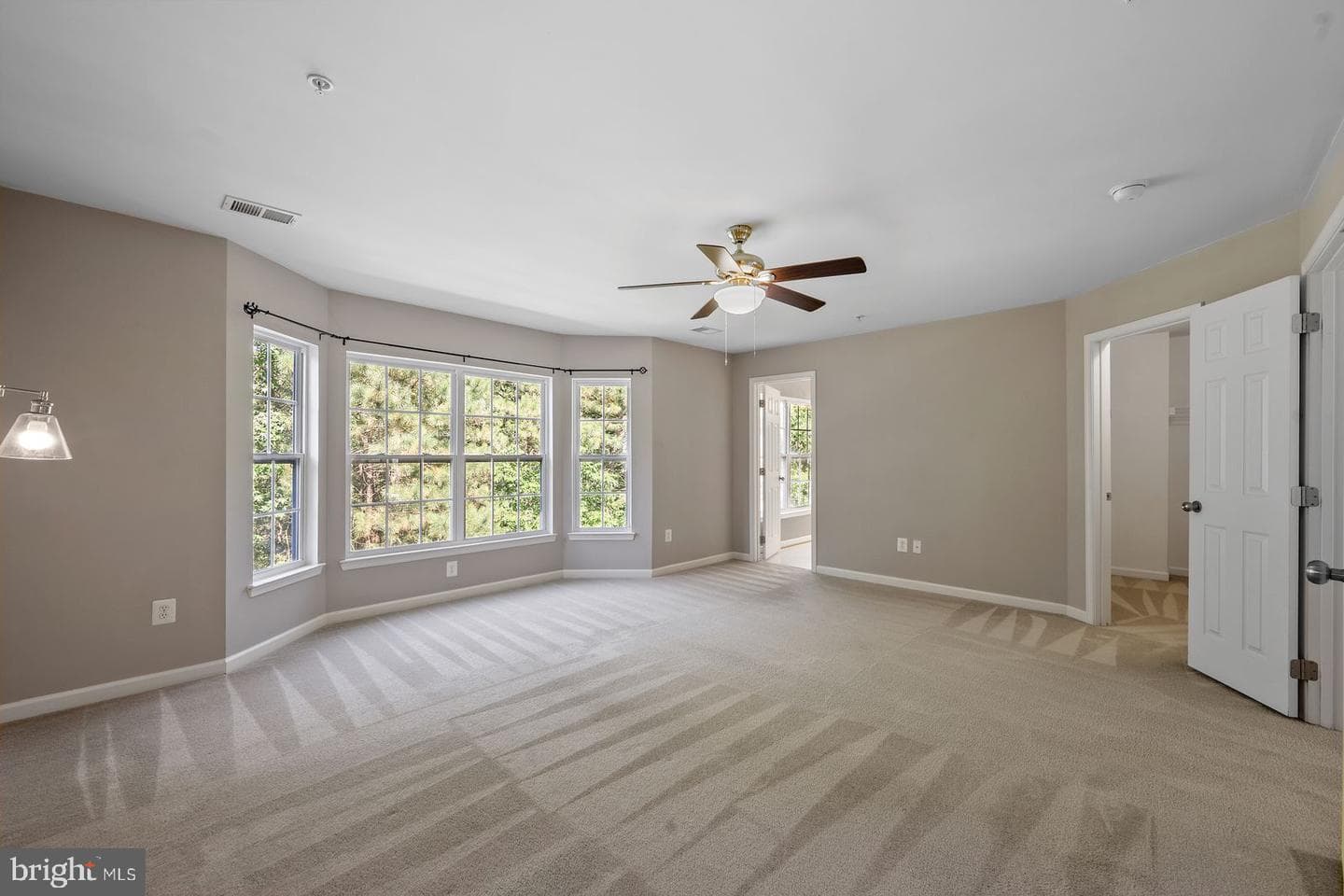 23467 Dahlia Circle photo 3