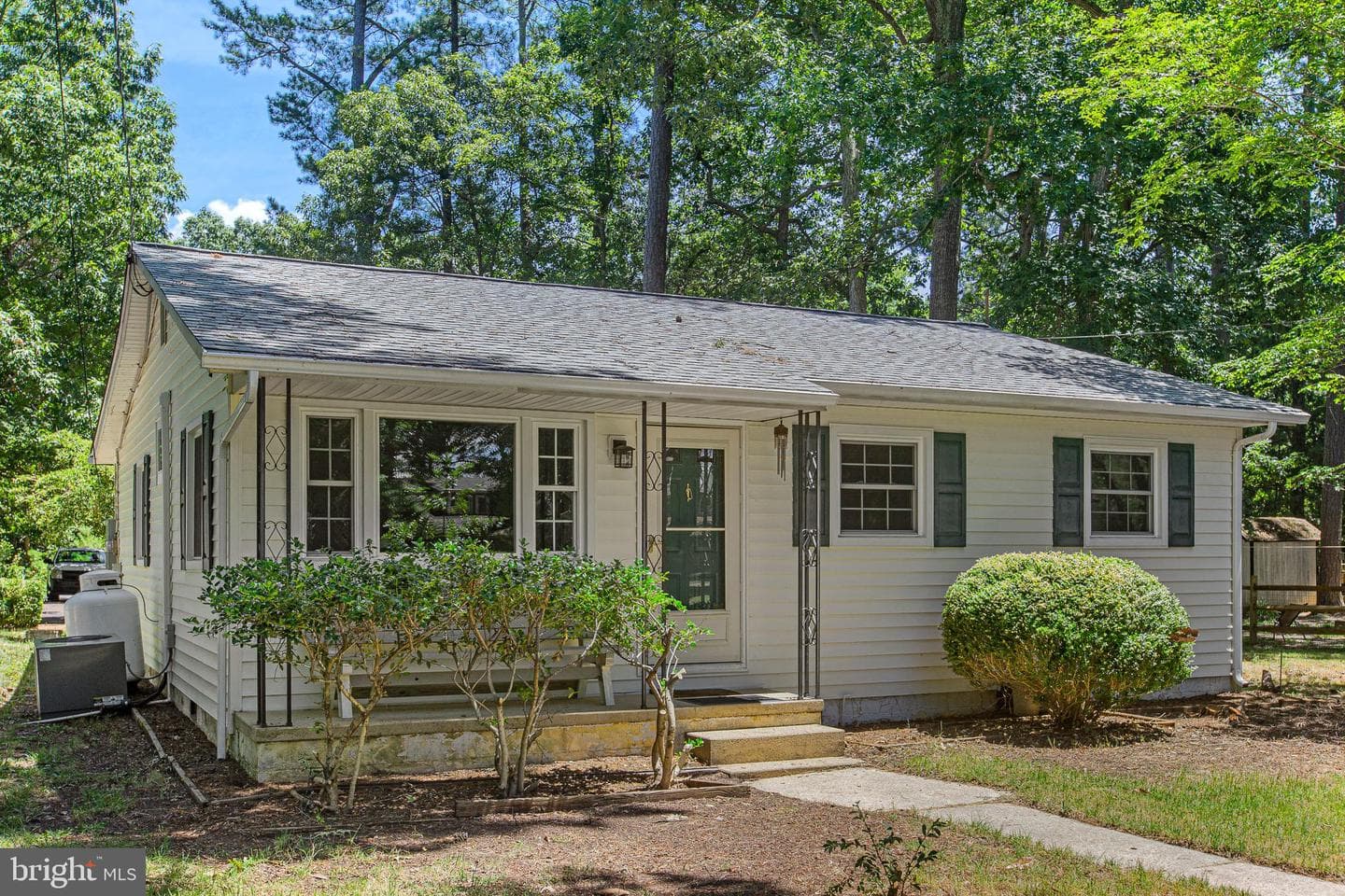 18352 River Road photo 1
