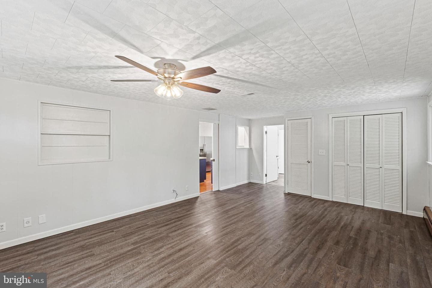 18352 River Road photo 4