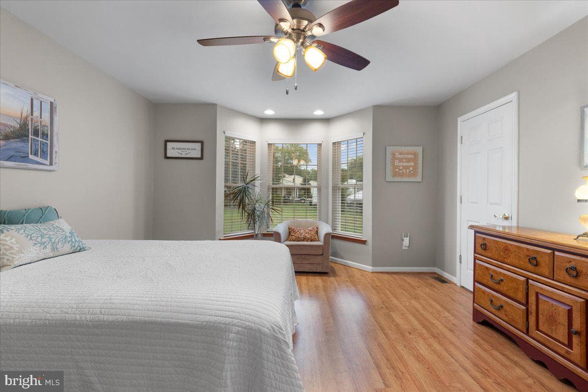 40305 Beach Drive photo 18