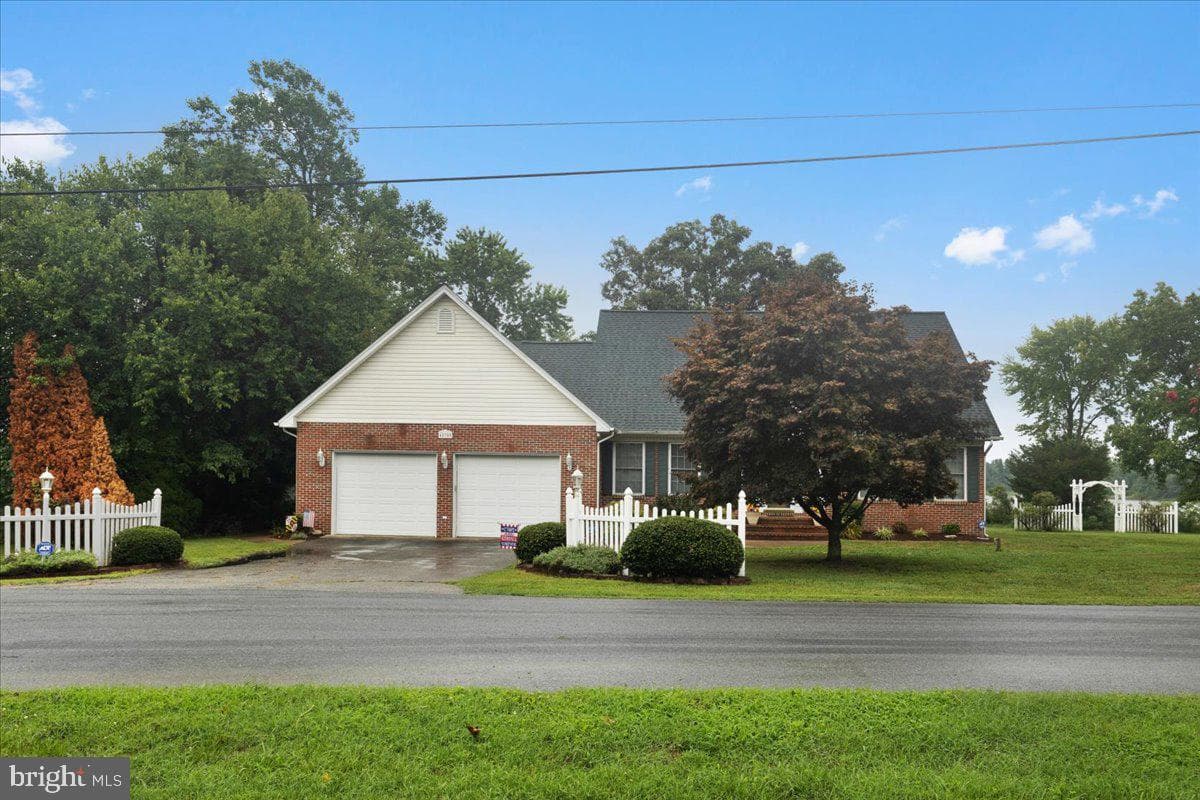 40305 Beach Drive photo 2
