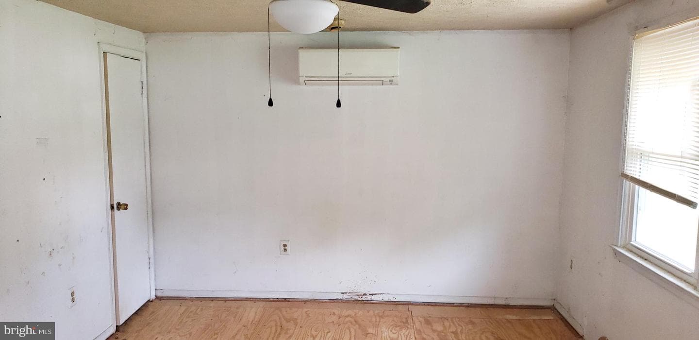 29848 Lee Road photo 8