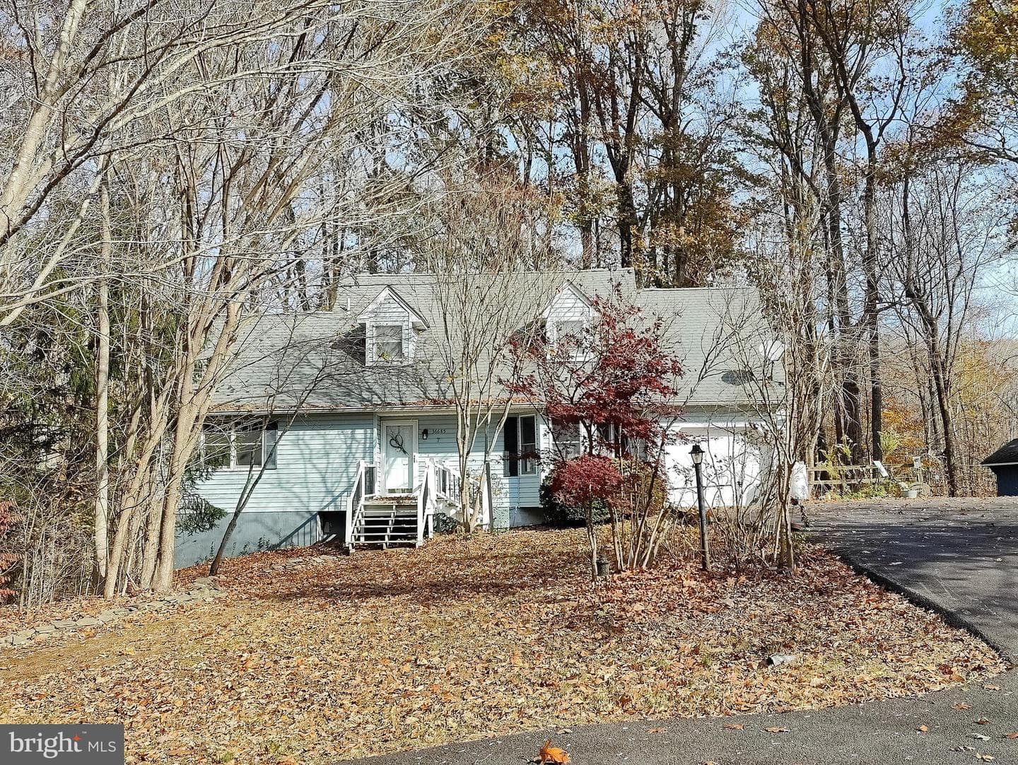 36685 W Lakeland Drive photo 2