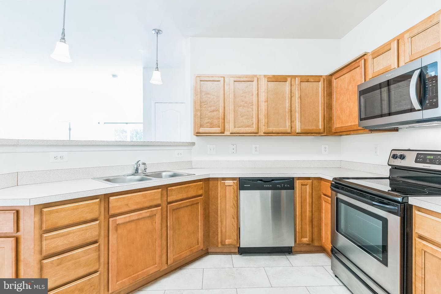 23510 F D R Boulevard #106 photo 13