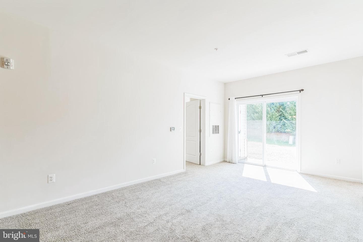 23510 F D R Boulevard #106 photo 19