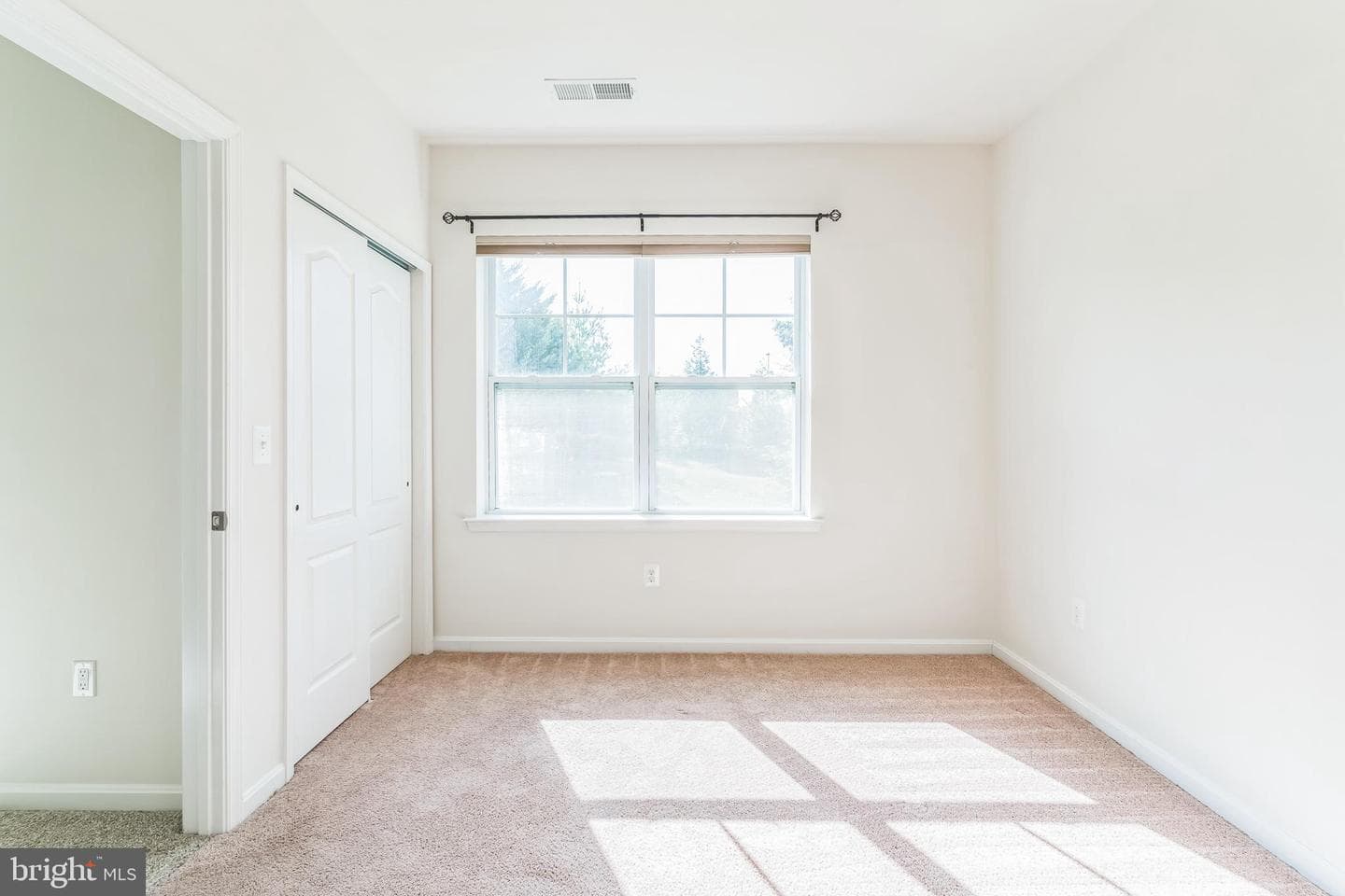 23510 F D R Boulevard #106 photo 26