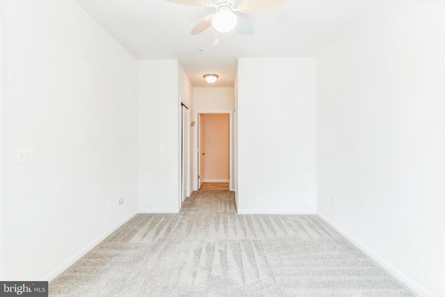 23510 F D R Boulevard #106 photo 31