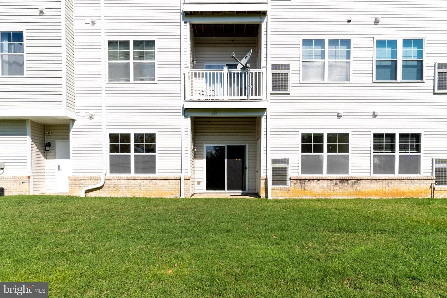 23510 F D R Boulevard #106 photo 5