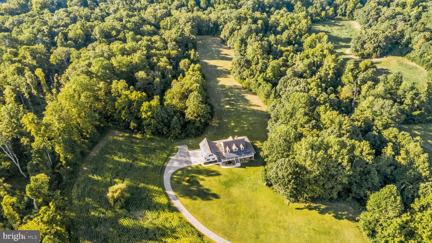 39240 Cooney Neck Road