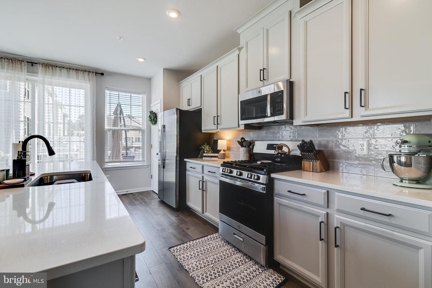 23096 Vanda Way photo 10