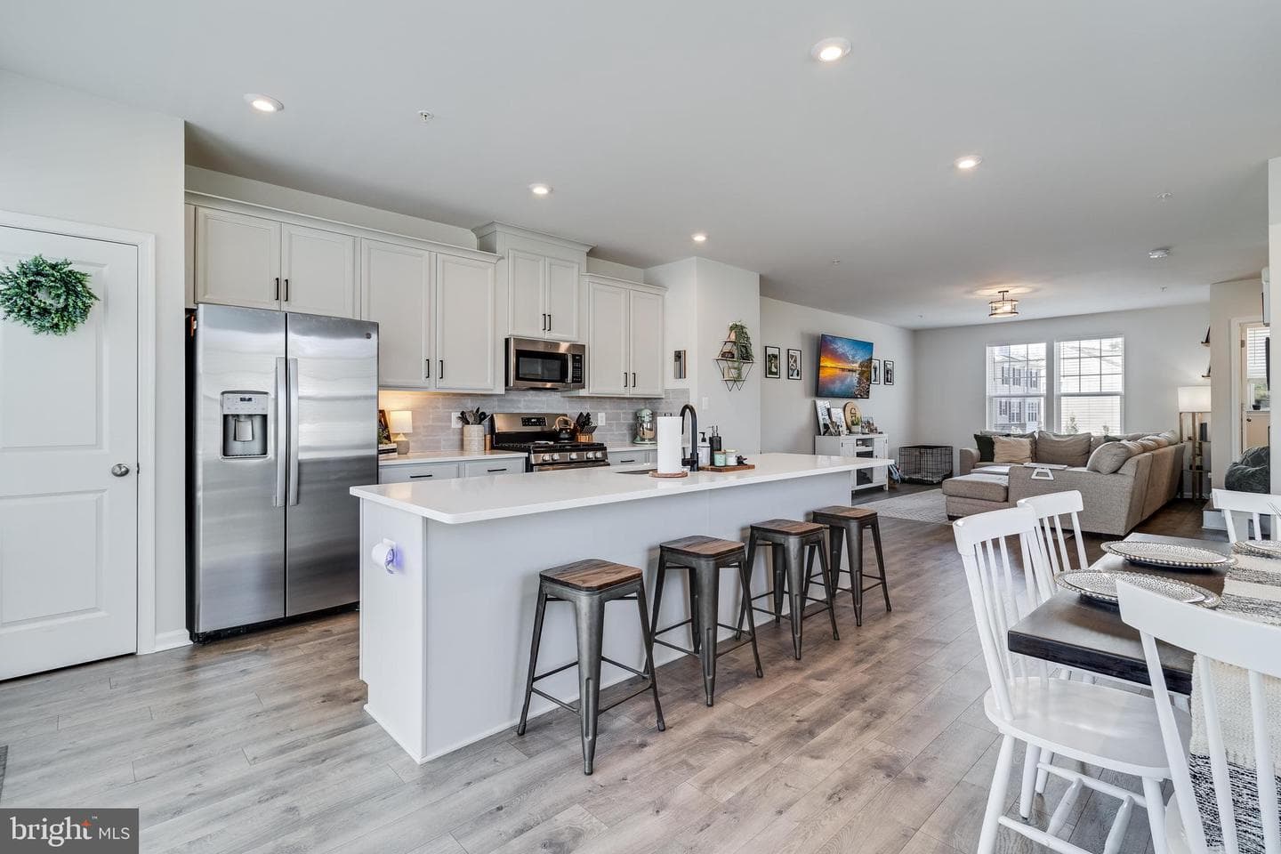 23096 Vanda Way photo 13
