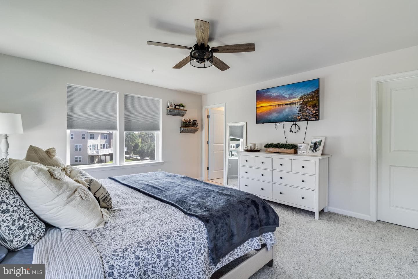 23096 Vanda Way photo 24