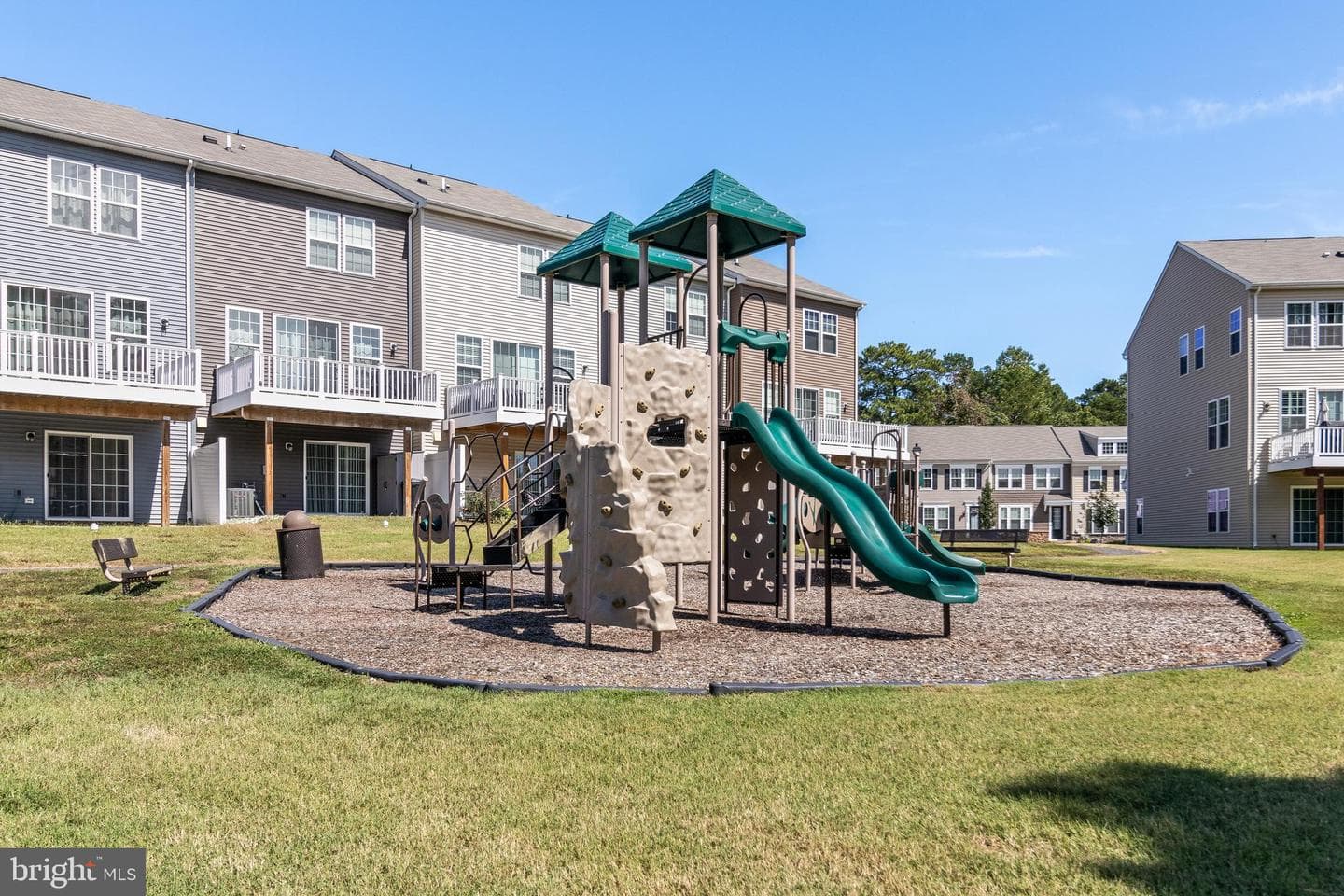 23096 Vanda Way photo 34