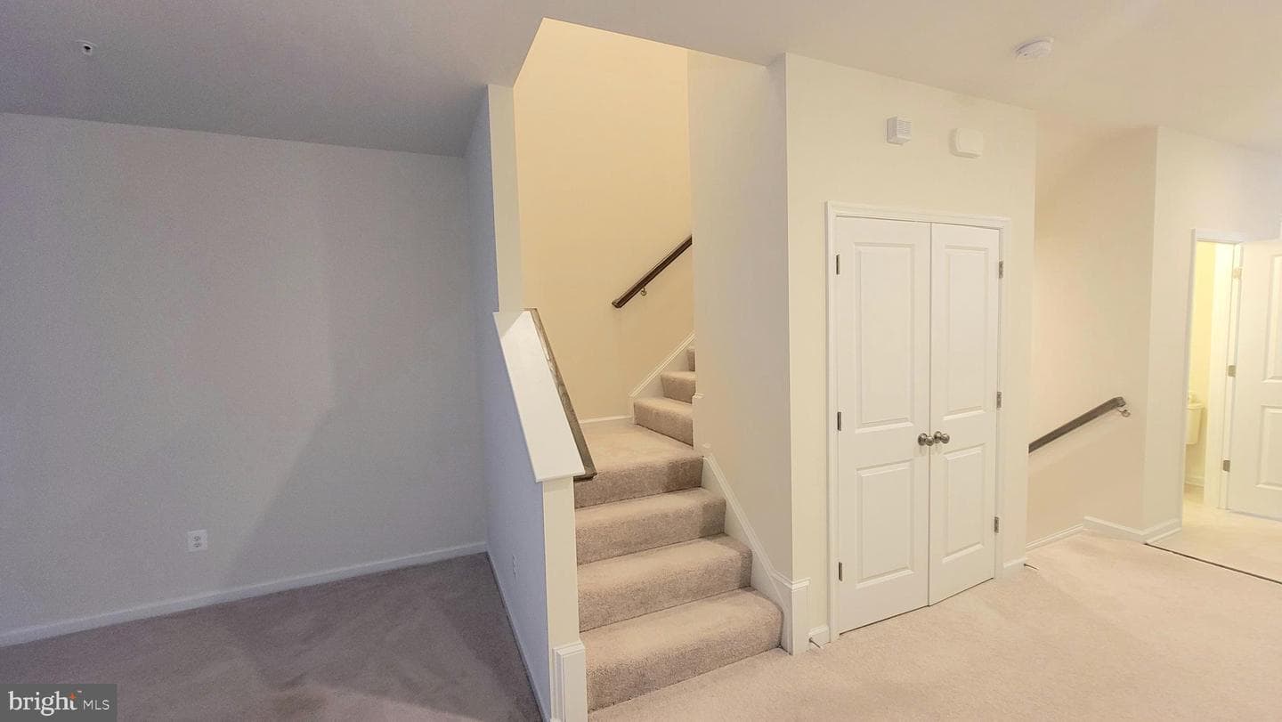 43629 Winterberry Way photo 13