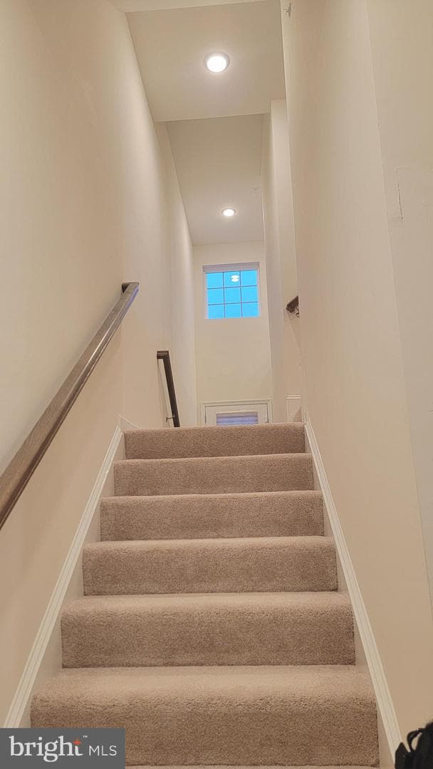 43629 Winterberry Way photo 5