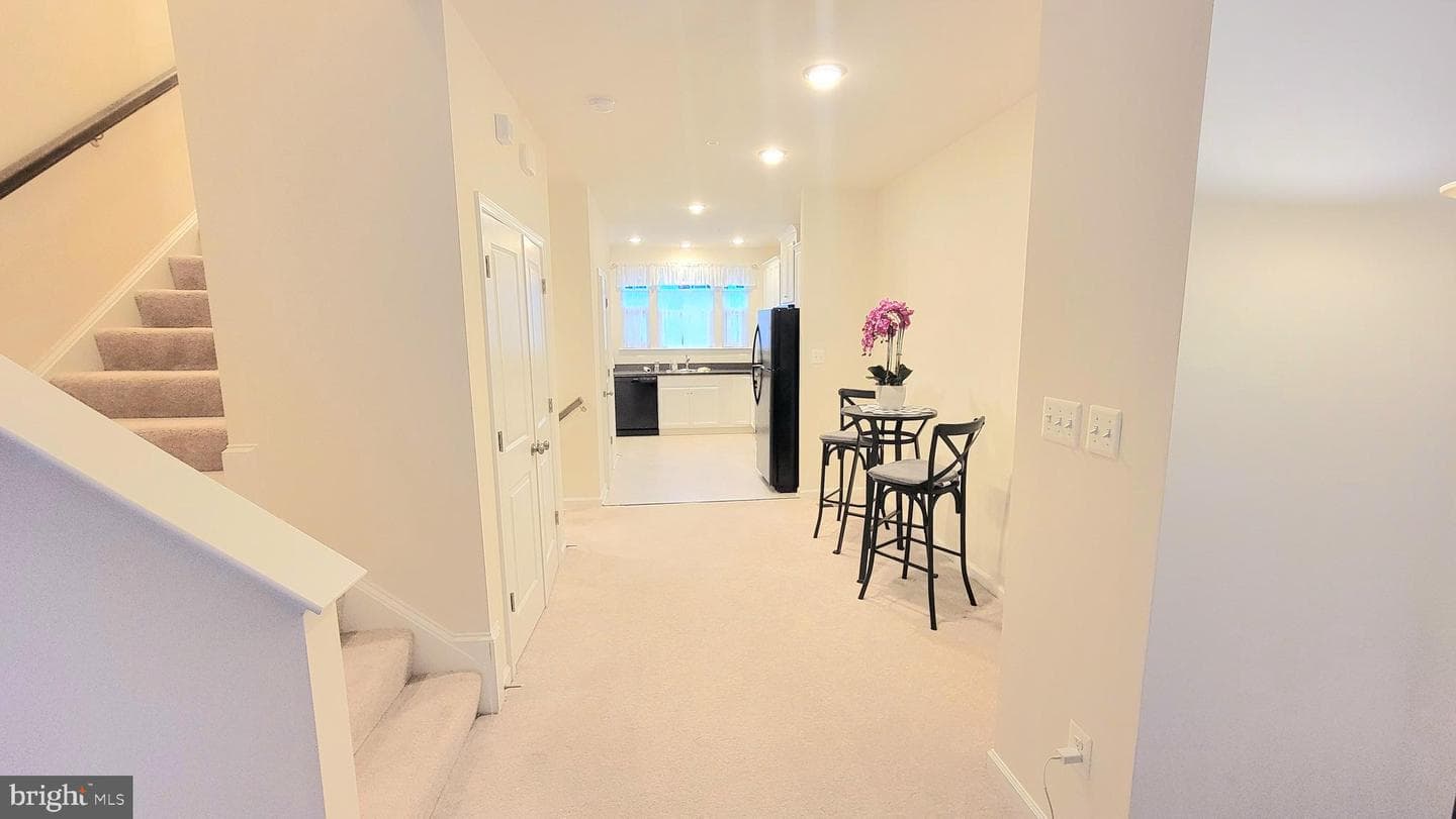 43629 Winterberry Way photo 8