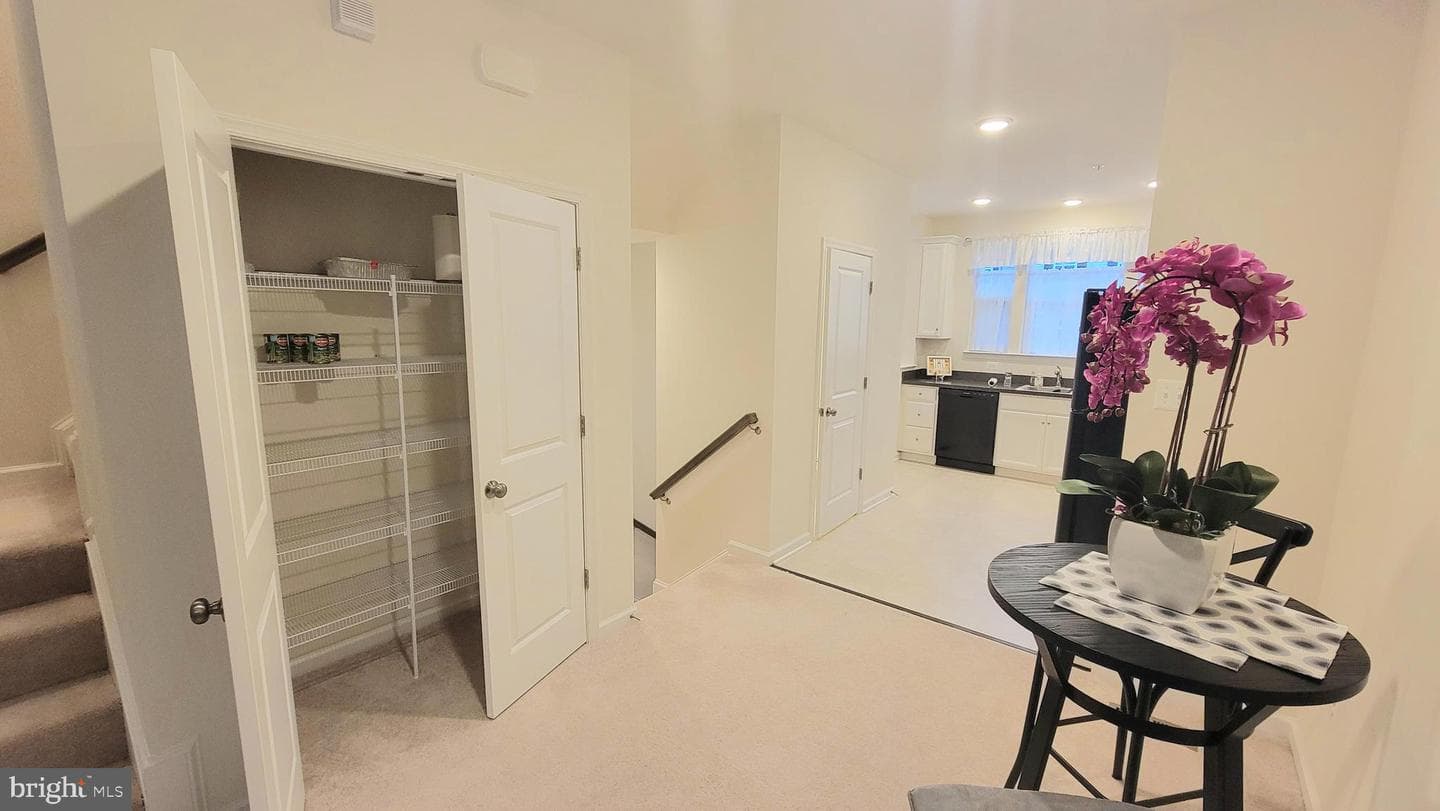 43629 Winterberry Way photo 9