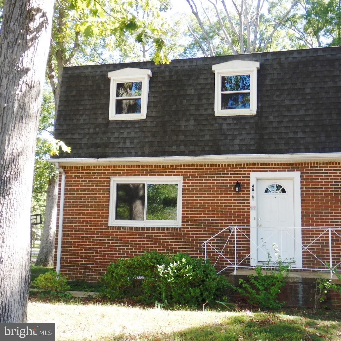 45761 Military Lane photo 2