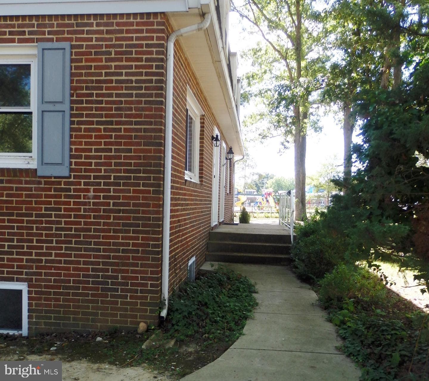 45761 Military Lane photo 3