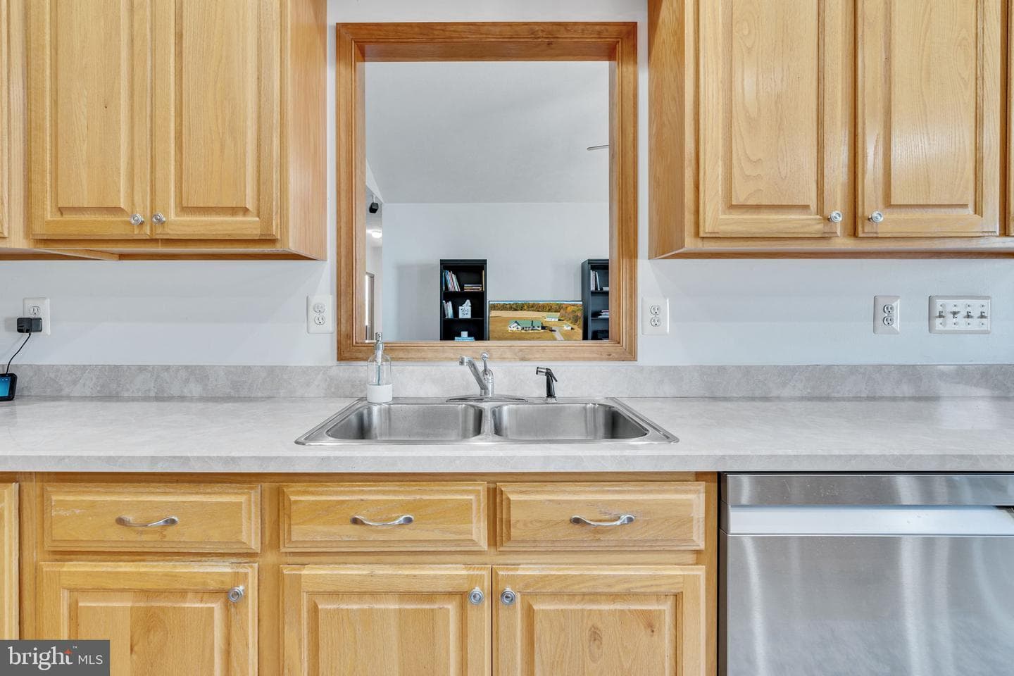 17237 Whitaker photo 27
