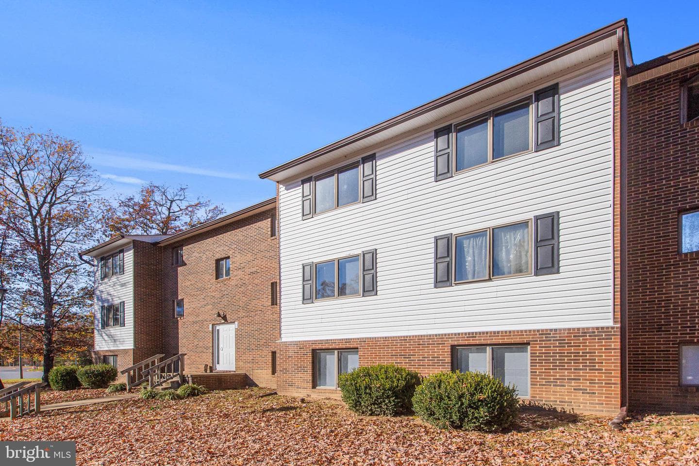 22020 Gloucester Court #a-2 photo 3