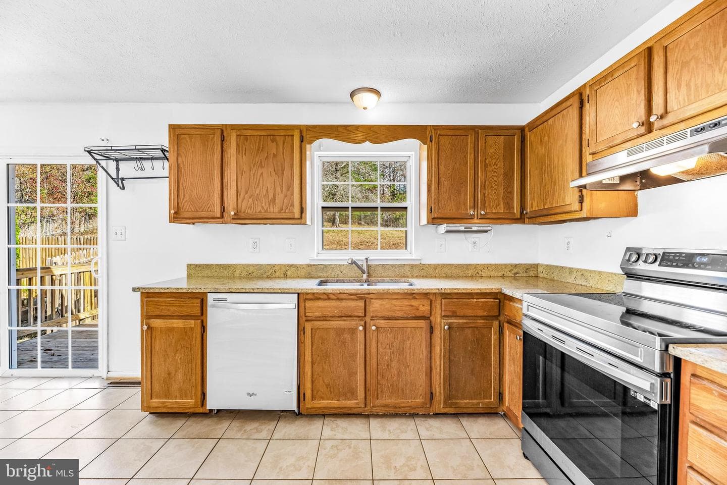38532 Arlington Drive photo 8