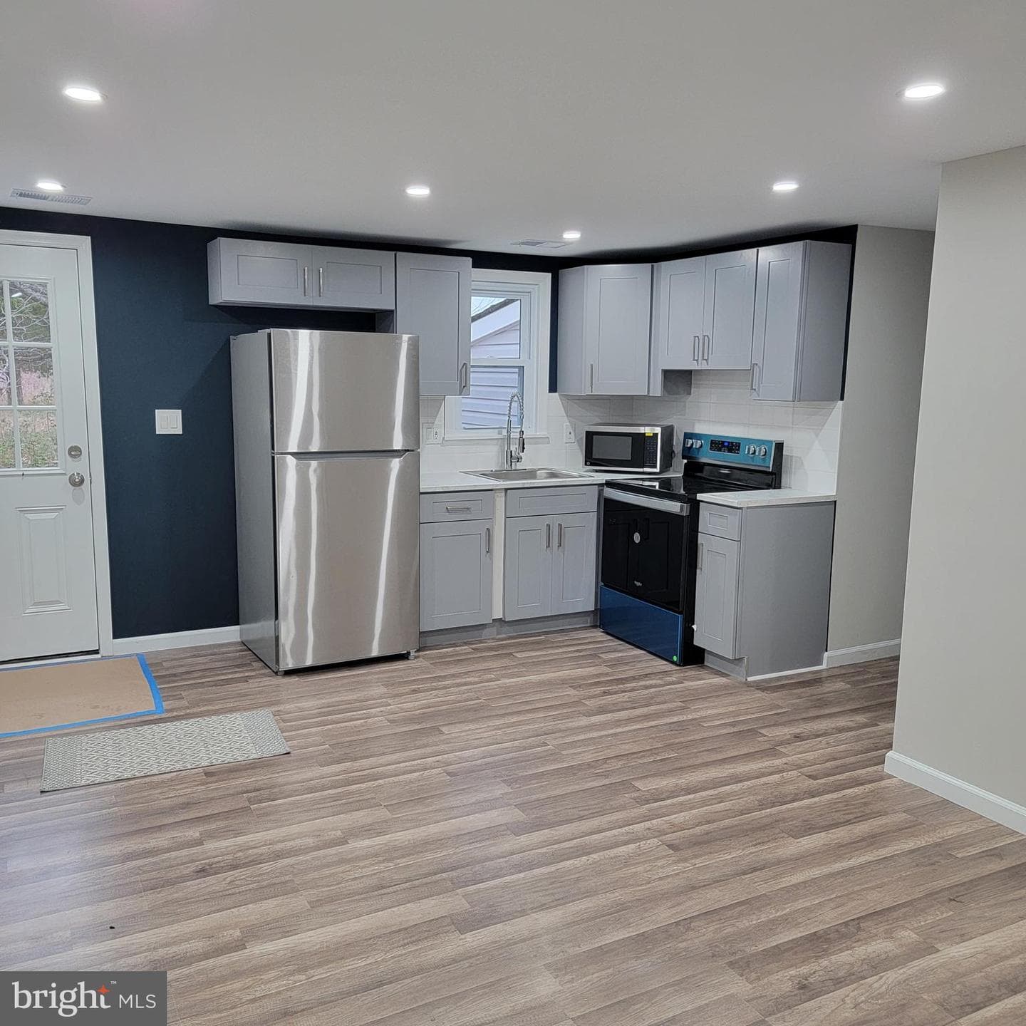 36755 Woodbush Drive photo 6