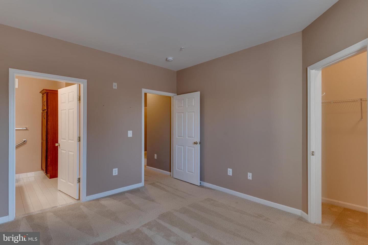 23580 F D R Boulevard #302 photo 17