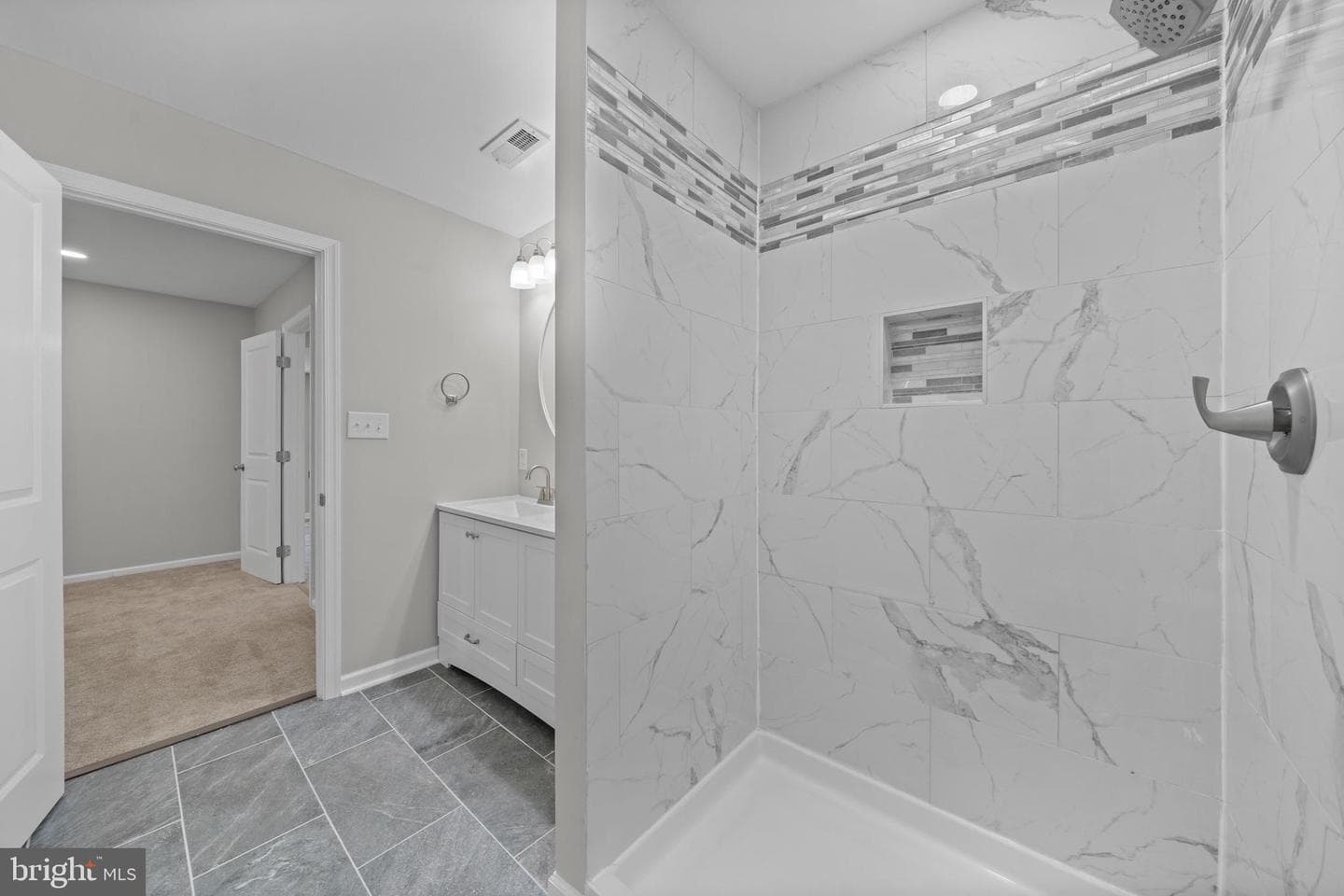 27184 Cleveland Street photo 13