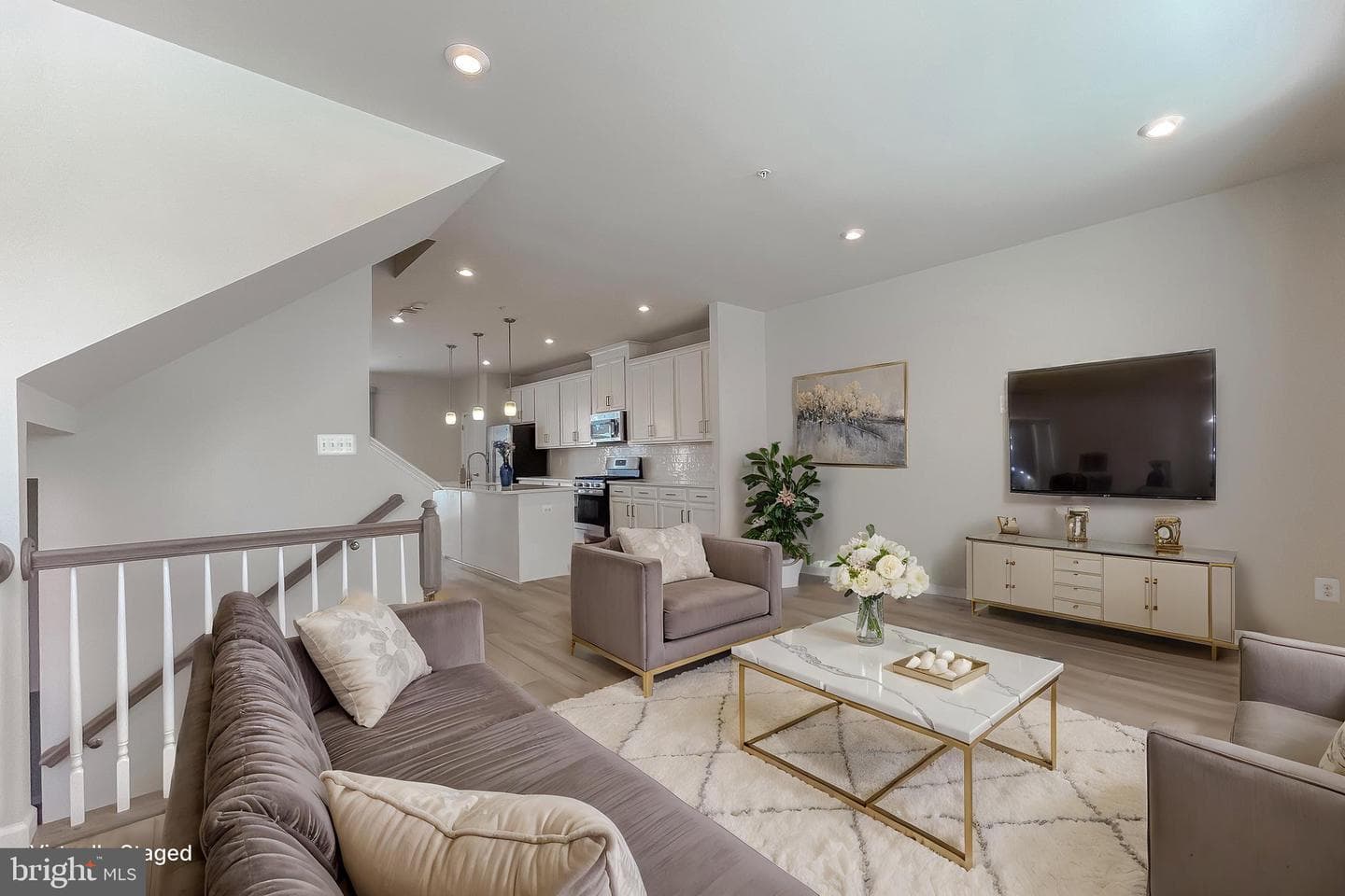 23336 Sugar Pine Ln photo 2