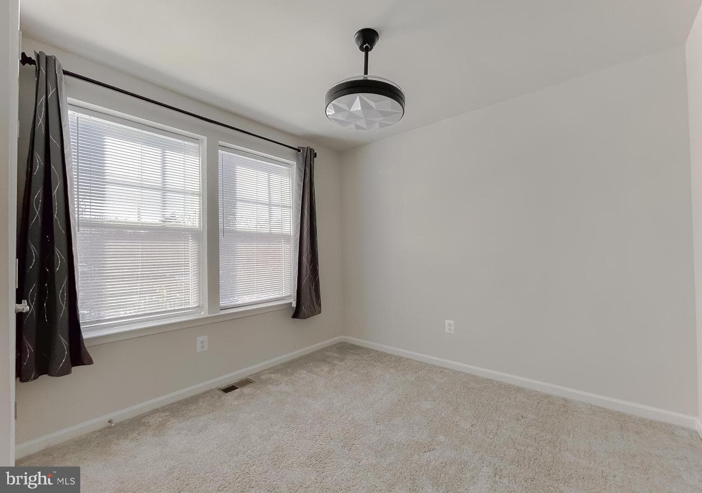 23336 Sugar Pine Ln photo 23