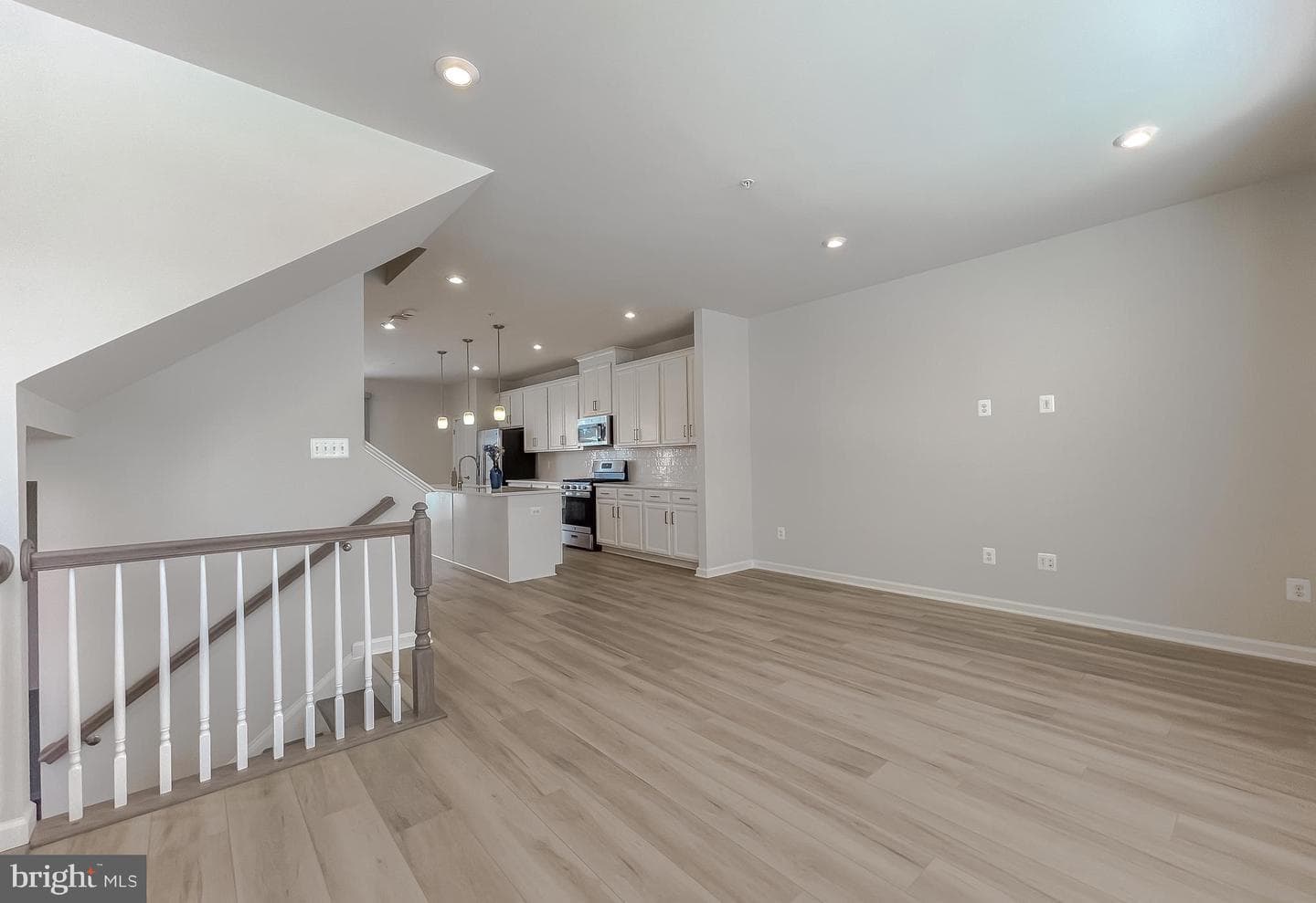 23336 Sugar Pine Ln photo 3