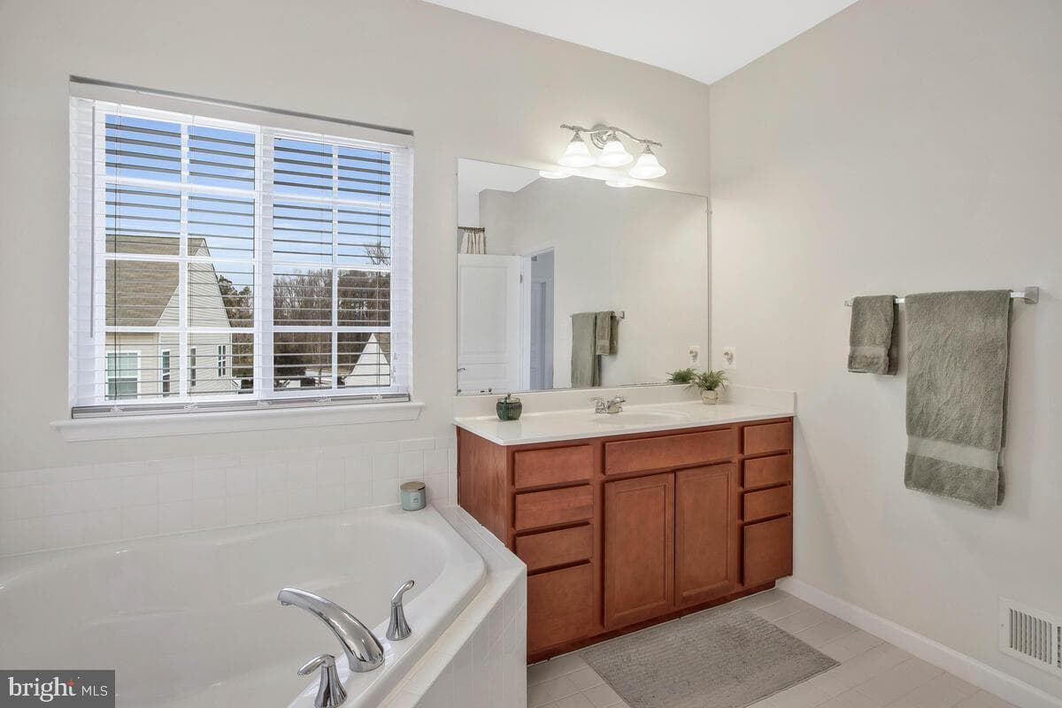 43680 Yulan Street photo 22