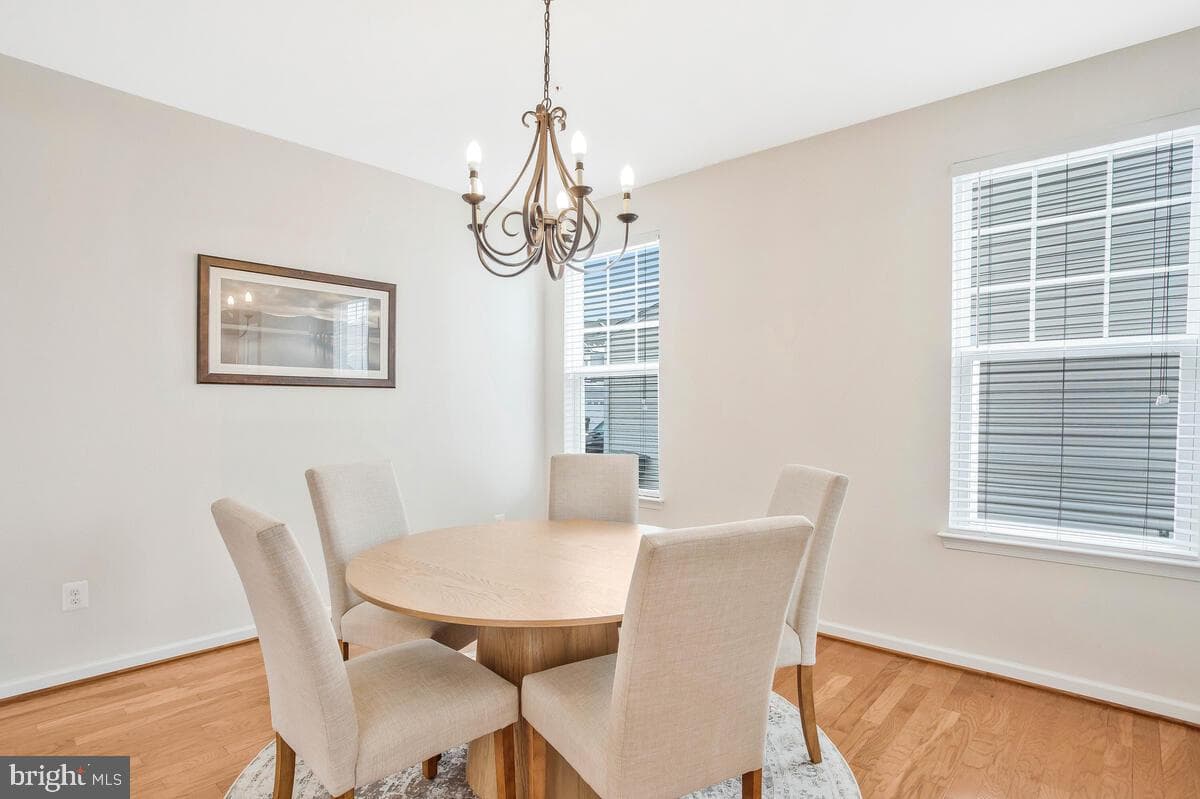 43680 Yulan Street photo 8