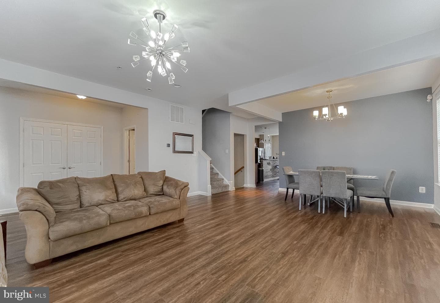 23117 Jasmine Way photo 5